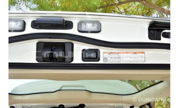 Buy Import Toyota Land Cruiser White Car in Import - Dubai in Bumthang Buy Import Toyota Land Cruiser White Car in Import - Dubai in Bumthang