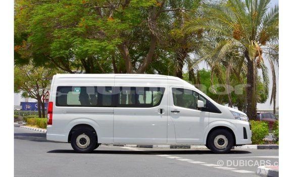 Buy Import Toyota Hiace White Car in Import - Dubai in Bumthang Buy Import Toyota Hiace White Car in Import - Dubai in Bumthang