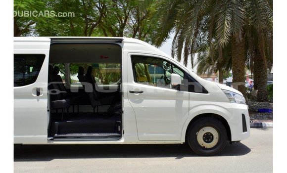 Buy Import Toyota Hiace White Car in Import - Dubai in Bumthang Buy Import Toyota Hiace White Car in Import - Dubai in Bumthang