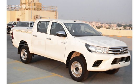 Buy Import Toyota Hilux White Car in Import - Dubai in Bumthang Buy Import Toyota Hilux White Car in Import - Dubai in Bumthang