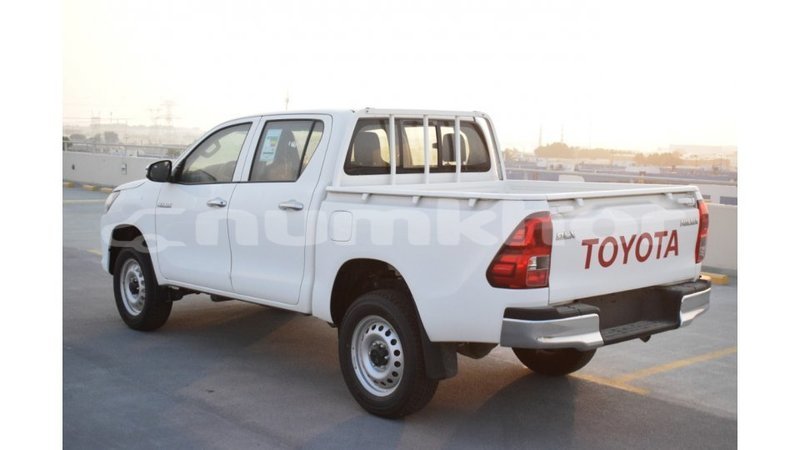 Big with watermark toyota hilux bumthang import dubai 2184