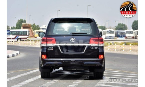 Buy Import Toyota Land Cruiser Black Car in Import - Dubai in Bumthang Buy Import Toyota Land Cruiser Black Car in Import - Dubai in Bumthang