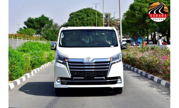 Buy Import Toyota Granvia White Car in Import - Dubai in Bumthang Buy Import Toyota Granvia White Car in Import - Dubai in Bumthang