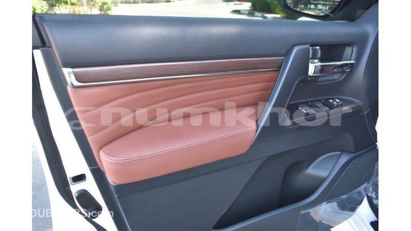 Big with watermark toyota land cruiser bumthang import dubai 2192