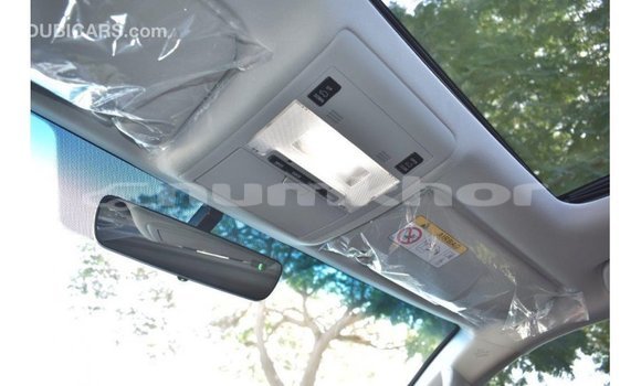 Buy Import Toyota Land Cruiser White Car in Import - Dubai in Bumthang Buy Import Toyota Land Cruiser White Car in Import - Dubai in Bumthang