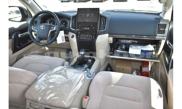 Buy Import Toyota Land Cruiser Black Car in Import - Dubai in Bumthang Buy Import Toyota Land Cruiser Black Car in Import - Dubai in Bumthang