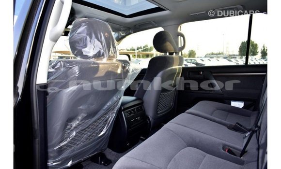 Buy Import Toyota Land Cruiser Black Car in Import - Dubai in Bumthang Buy Import Toyota Land Cruiser Black Car in Import - Dubai in Bumthang