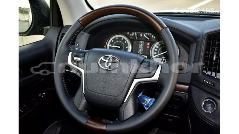 Big with watermark toyota land cruiser bumthang import dubai 2196