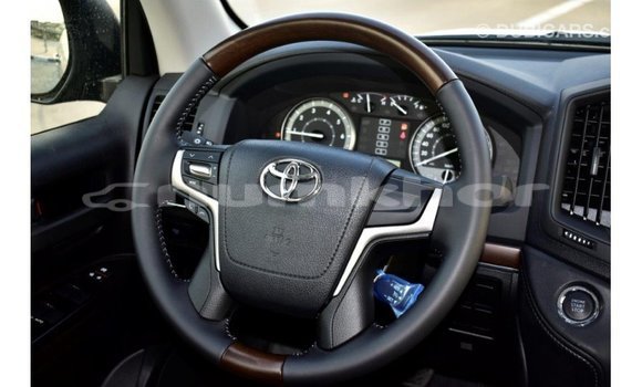 Buy Import Toyota Land Cruiser Black Car in Import - Dubai in Bumthang Buy Import Toyota Land Cruiser Black Car in Import - Dubai in Bumthang
