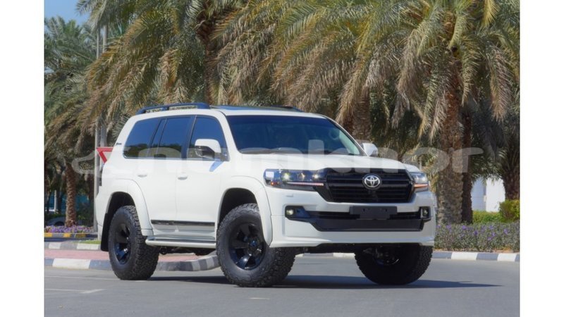 Big with watermark toyota land cruiser bumthang import dubai 2200