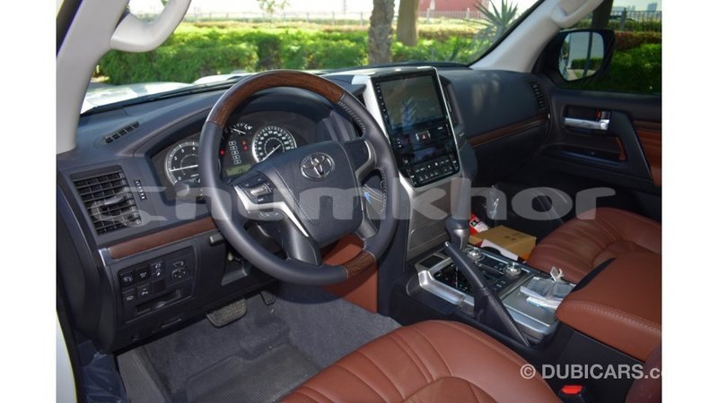 Big with watermark toyota land cruiser bumthang import dubai 2200