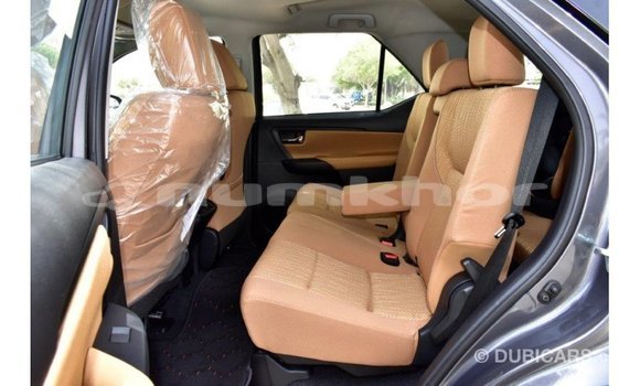 Buy Import Toyota Fortuner Other Car in Import - Dubai in Bumthang Buy Import Toyota Fortuner Other Car in Import - Dubai in Bumthang