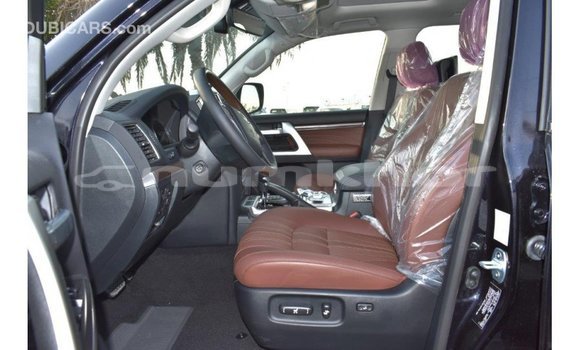 Buy Import Toyota Land Cruiser Black Car in Import - Dubai in Bumthang Buy Import Toyota Land Cruiser Black Car in Import - Dubai in Bumthang