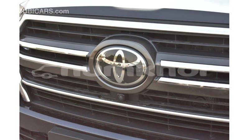 Big with watermark toyota land cruiser bumthang import dubai 2205