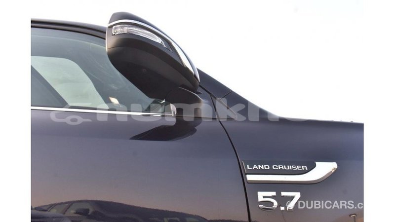 Big with watermark toyota land cruiser bumthang import dubai 2205