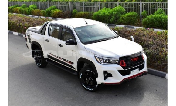 Buy Import Toyota Hilux White Car in Import - Dubai in Bumthang Buy Import Toyota Hilux White Car in Import - Dubai in Bumthang