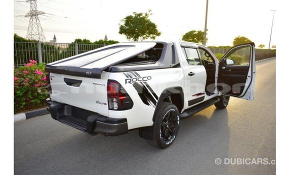 Buy Import Toyota Hilux White Car in Import - Dubai in Bumthang Buy Import Toyota Hilux White Car in Import - Dubai in Bumthang