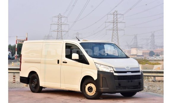 Buy Import Toyota Hiace White Car in Import - Dubai in Bumthang Buy Import Toyota Hiace White Car in Import - Dubai in Bumthang