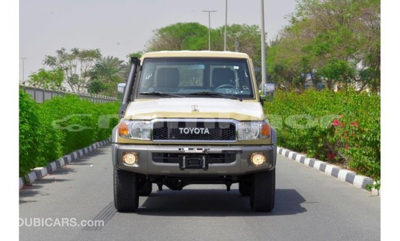 Buy Import Toyota Land Cruiser Beige Car in Import - Dubai in Bumthang Buy Import Toyota Land Cruiser Beige Car in Import - Dubai in Bumthang