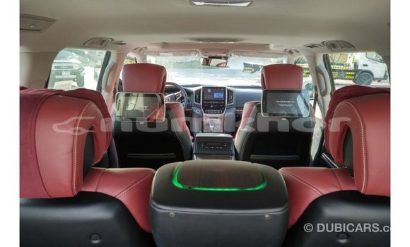 Buy Import Toyota Land Cruiser Black Car in Import - Dubai in Bumthang Buy Import Toyota Land Cruiser Black Car in Import - Dubai in Bumthang