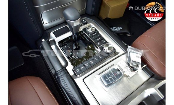 Buy Import Toyota Land Cruiser Black Car in Import - Dubai in Bumthang Buy Import Toyota Land Cruiser Black Car in Import - Dubai in Bumthang