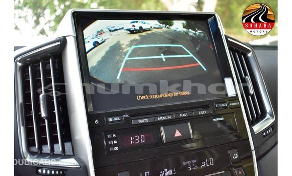 Buy Import Toyota Land Cruiser Black Car in Import - Dubai in Bumthang Buy Import Toyota Land Cruiser Black Car in Import - Dubai in Bumthang