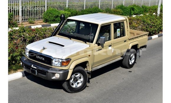 Buy Import Toyota Land Cruiser Beige Car in Import - Dubai in Bumthang Buy Import Toyota Land Cruiser Beige Car in Import - Dubai in Bumthang