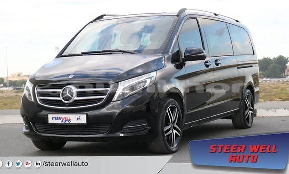 Buy Import Mercedes-Benz 250 Black Car in Import - Dubai in Bumthang Buy Import Mercedes-Benz 250 Black Car in Import - Dubai in Bumthang