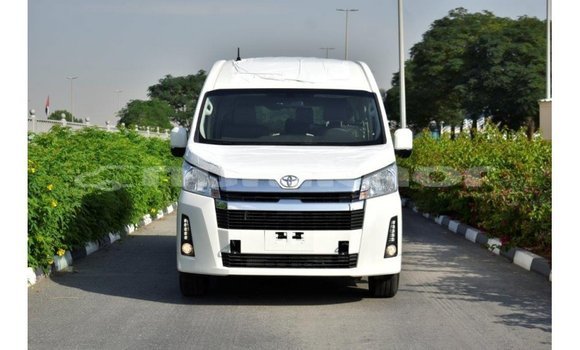 Buy Import Toyota Hiace White Car in Import - Dubai in Bumthang Buy Import Toyota Hiace White Car in Import - Dubai in Bumthang