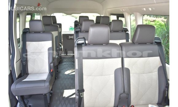 Buy Import Toyota Hiace White Car in Import - Dubai in Bumthang Buy Import Toyota Hiace White Car in Import - Dubai in Bumthang