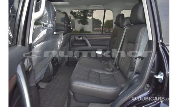 Buy Import Toyota Land Cruiser Black Car in Import - Dubai in Bumthang Buy Import Toyota Land Cruiser Black Car in Import - Dubai in Bumthang