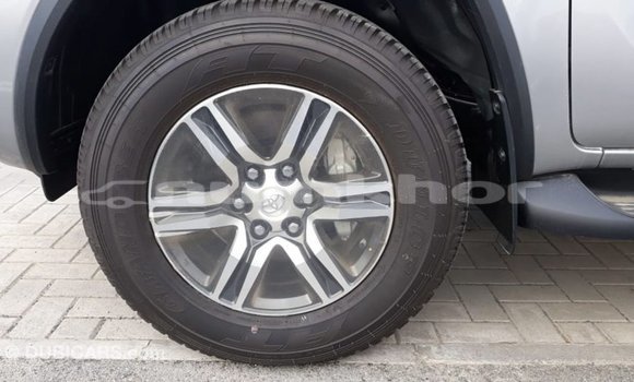Buy Import Toyota Fortuner Other Car in Import - Dubai in Bumthang Buy Import Toyota Fortuner Other Car in Import - Dubai in Bumthang