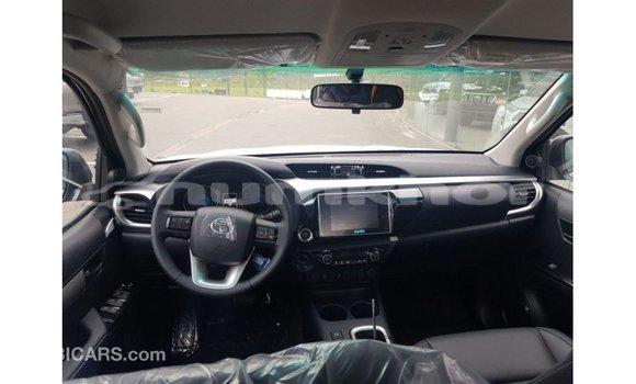 Buy Import Toyota Hilux Other Car in Import - Dubai in Bumthang Buy Import Toyota Hilux Other Car in Import - Dubai in Bumthang