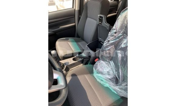 Buy Import Toyota Hilux White Car in Import - Dubai in Bumthang Buy Import Toyota Hilux White Car in Import - Dubai in Bumthang