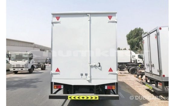 Buy Import Hino 300 Series White Truck in Import - Dubai in Bumthang Buy Import Hino 300 Series White Truck in Import - Dubai in Bumthang