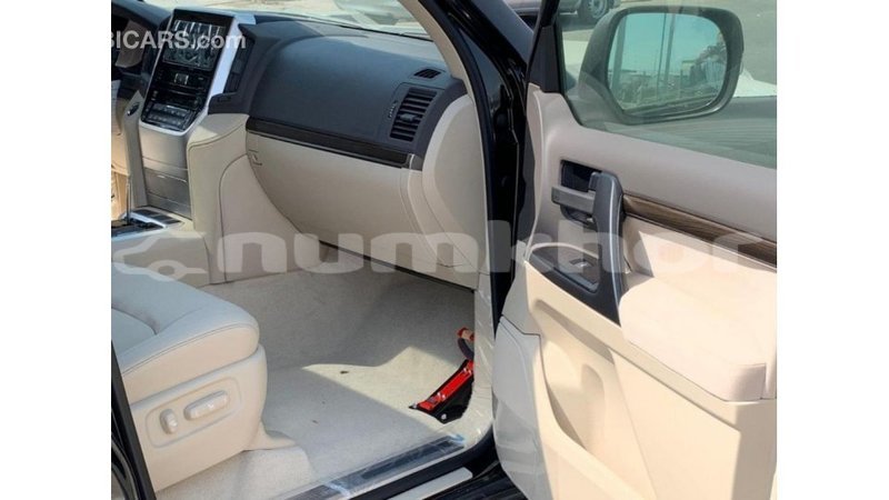 Big with watermark toyota land cruiser bumthang import dubai 2257