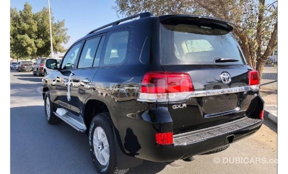 Buy Import Toyota Land Cruiser Black Car in Import - Dubai in Bumthang Buy Import Toyota Land Cruiser Black Car in Import - Dubai in Bumthang