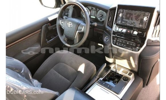 Buy Import Toyota Land Cruiser Black Car in Import - Dubai in Bumthang Buy Import Toyota Land Cruiser Black Car in Import - Dubai in Bumthang