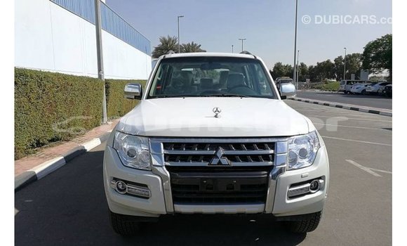 Buy Import Mitsubishi Pajero White Car in Import - Dubai in Bumthang Buy Import Mitsubishi Pajero White Car in Import - Dubai in Bumthang