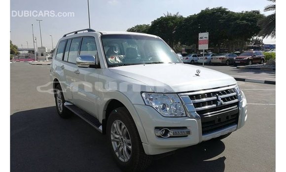 Buy Import Mitsubishi Pajero White Car in Import - Dubai in Bumthang Buy Import Mitsubishi Pajero White Car in Import - Dubai in Bumthang