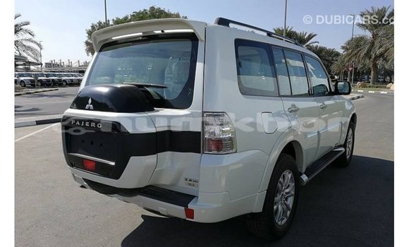 Buy Import Mitsubishi Pajero White Car in Import - Dubai in Bumthang Buy Import Mitsubishi Pajero White Car in Import - Dubai in Bumthang
