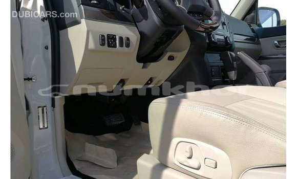 Buy Import Mitsubishi Pajero White Car in Import - Dubai in Bumthang Buy Import Mitsubishi Pajero White Car in Import - Dubai in Bumthang