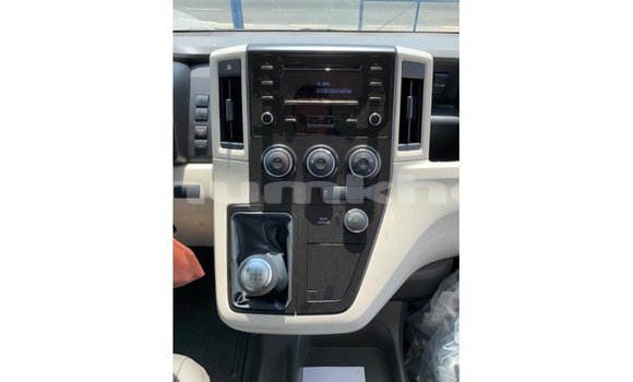 Buy Import Toyota Hiace White Car in Import - Dubai in Bumthang Buy Import Toyota Hiace White Car in Import - Dubai in Bumthang