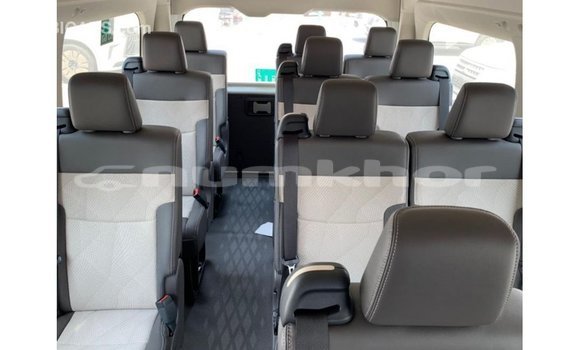 Buy Import Toyota Hiace White Car in Import - Dubai in Bumthang Buy Import Toyota Hiace White Car in Import - Dubai in Bumthang