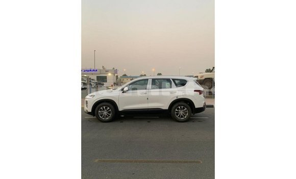 Buy Import Hyundai Santa Fe White Car in Import - Dubai in Bumthang Buy Import Hyundai Santa Fe White Car in Import - Dubai in Bumthang