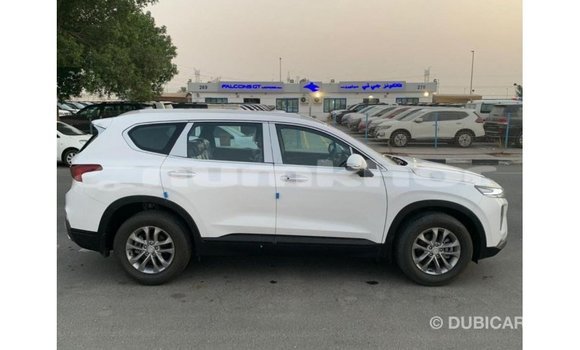 Buy Import Hyundai Santa Fe White Car in Import - Dubai in Bumthang Buy Import Hyundai Santa Fe White Car in Import - Dubai in Bumthang