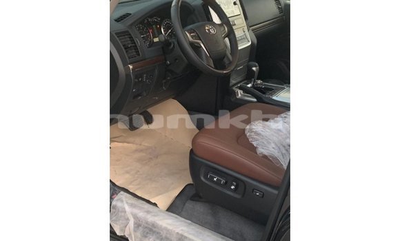Buy Import Toyota Land Cruiser Black Car in Import - Dubai in Bumthang Buy Import Toyota Land Cruiser Black Car in Import - Dubai in Bumthang