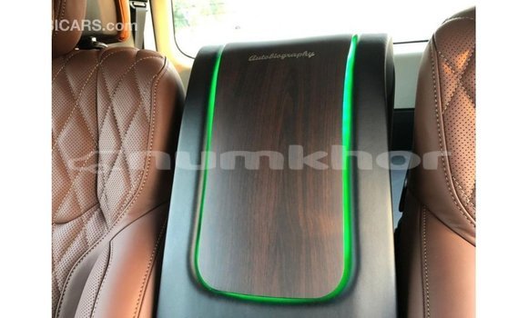 Buy Import Toyota Land Cruiser Black Car in Import - Dubai in Bumthang Buy Import Toyota Land Cruiser Black Car in Import - Dubai in Bumthang