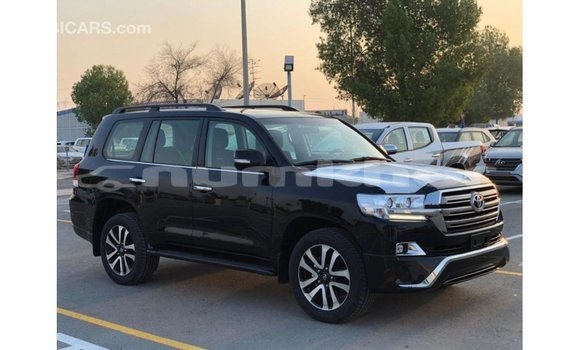 Buy Import Toyota Land Cruiser Black Car in Import - Dubai in Bumthang Buy Import Toyota Land Cruiser Black Car in Import - Dubai in Bumthang