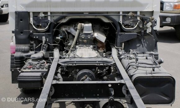 Buy Import Mitsubishi Carisma White Car in Import - Dubai in Bumthang Buy Import Mitsubishi Carisma White Car in Import - Dubai in Bumthang